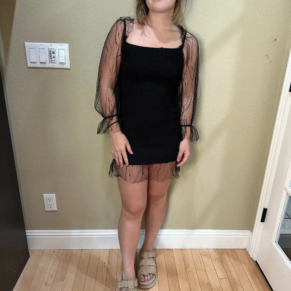 NWT SHOWPO Luvalot Ruched Netting Overlay LBD Little Black Dress - US size 2 - Picture 2 of 7